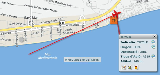 Avi� aproximant-se a l'aeroport de Barcelona-El Prat per aterrar a la tercera pista, en configuraci� est, sobrevolant Gav� Mar dins de l'horari nocturn i amb un elevad�ssim impacte ac�stic (9 Novembre 2011 - 01:42h)